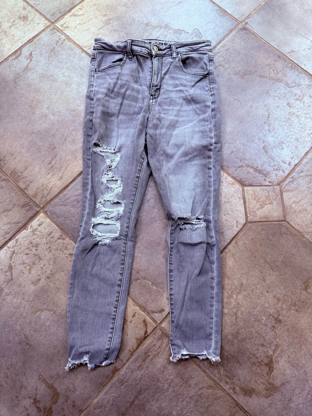 Women's Distressed Gray Ripped Jegging Super High Rise